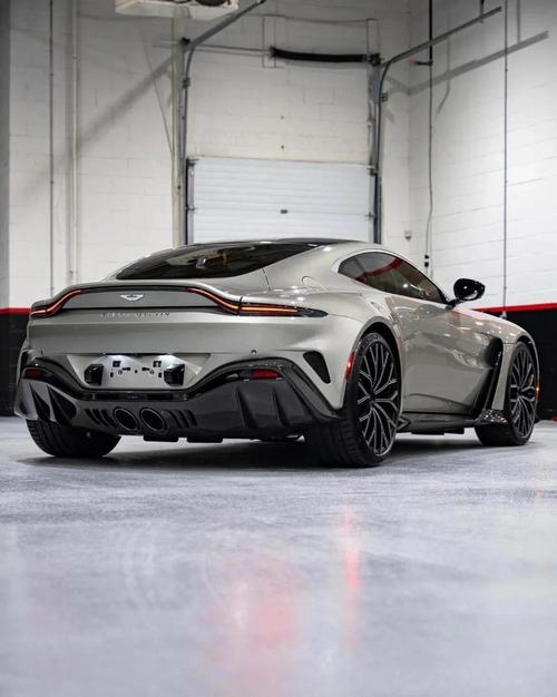 阿斯顿马丁汽车价格及图片/阿斯顿马丁跑车图片