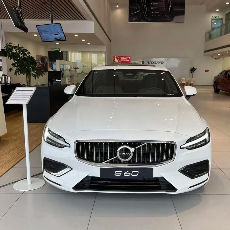 沃尔沃s602012款配置(沃尔沃s6020t多少钱)