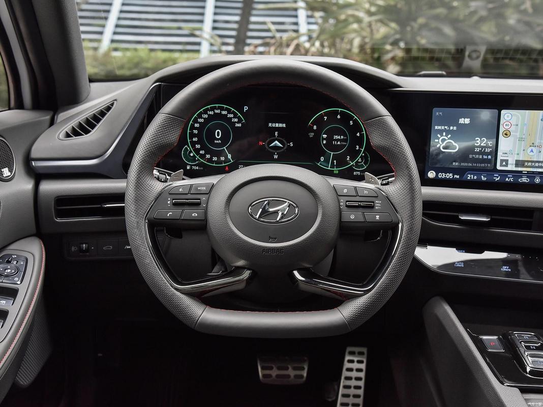 新款索纳塔10最新图片(新款索纳塔2020款图片内饰)