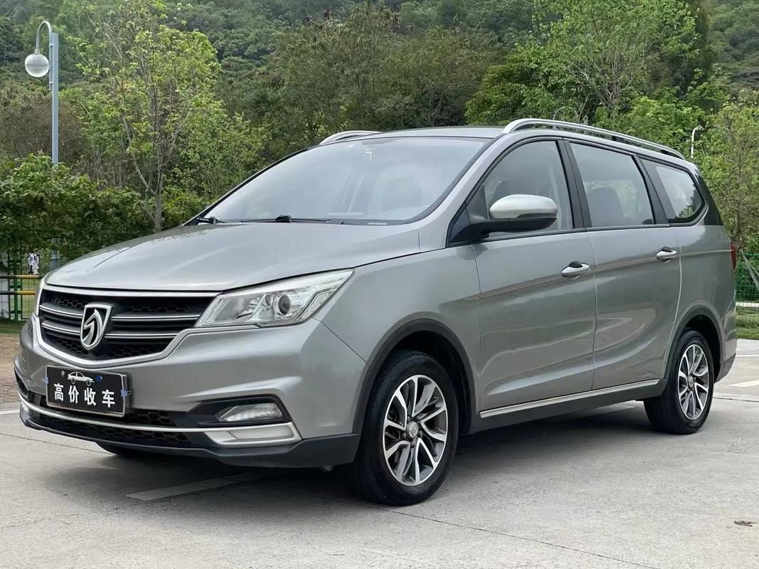 宝骏730中配新车多少钱 宝骏730高配