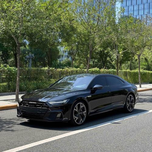 奥迪a7l图片(奥迪a7l图片素材)