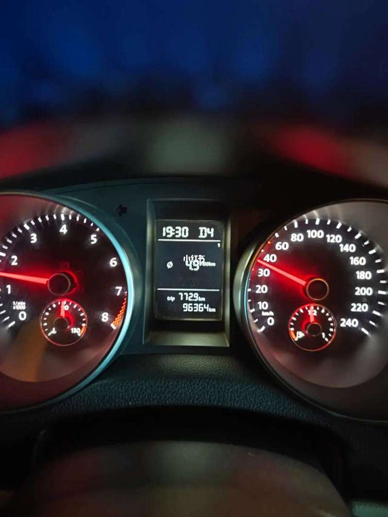 大众高尔夫gti油耗(大众高尔夫gti油耗高吗)