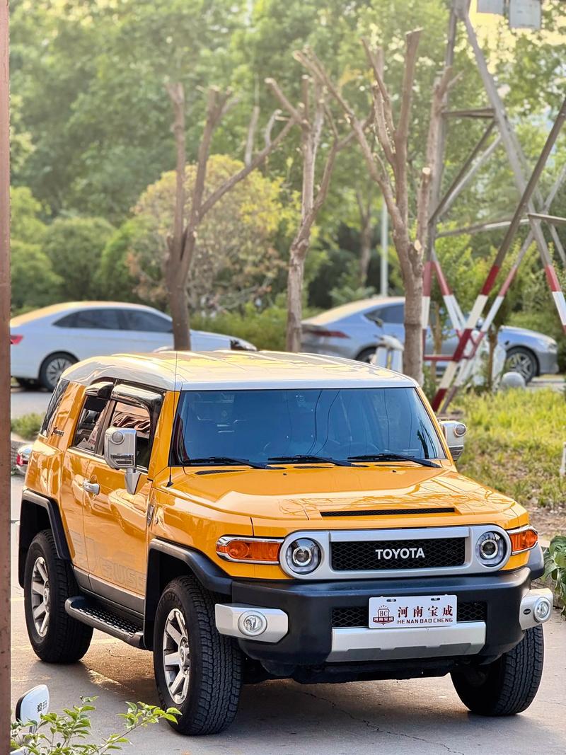 兰德酷路泽fj图片(兰德酷路泽实图)