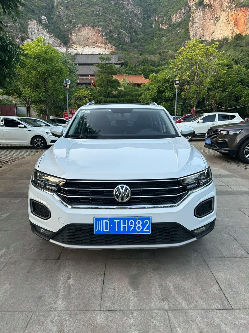 一汽大众探歌2021款报价及图片(一汽大众suv车型探歌图片)