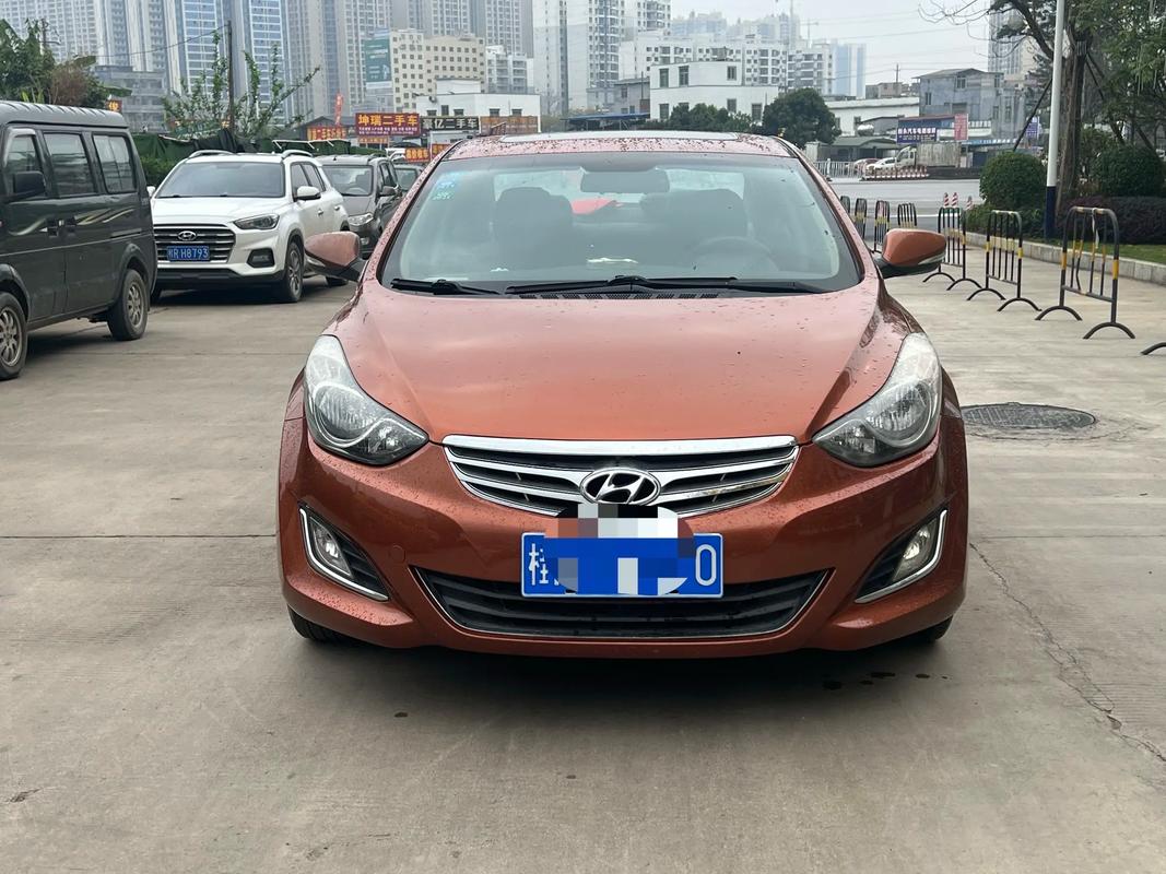 13年现代朗动手动挡多少钱,13年现代朗动新车多少钱