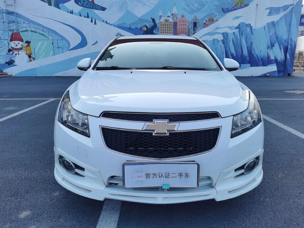 2015款科鲁兹掀背 2013款科鲁兹16t掀背