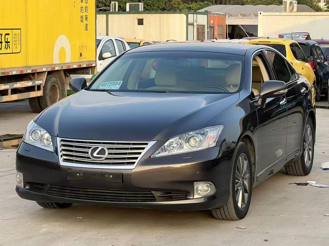 雷克萨斯es240豪华版(雷克萨斯es240豪华版配置)