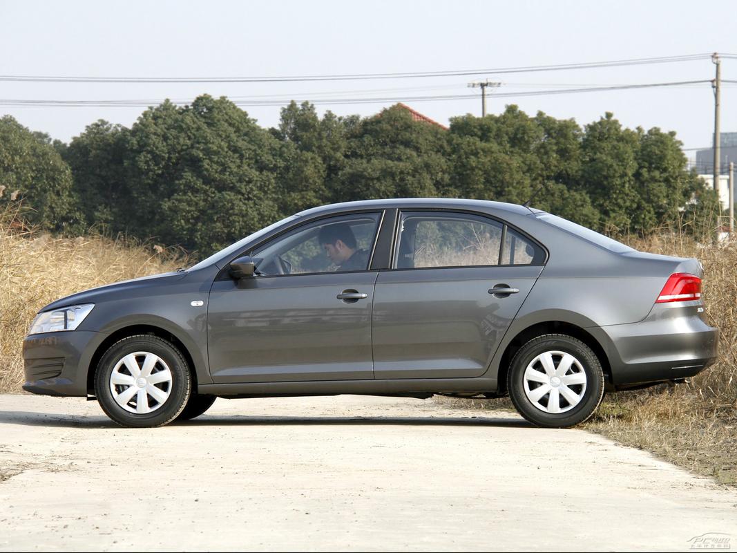 新桑塔纳2013款风尚版,2013年桑塔纳风尚版